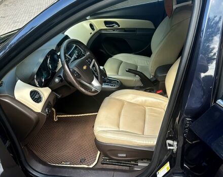 Синий Шевроле Круз, объемом двигателя 2 л и пробегом 148 тыс. км за 8000 $, фото 10 на Automoto.ua