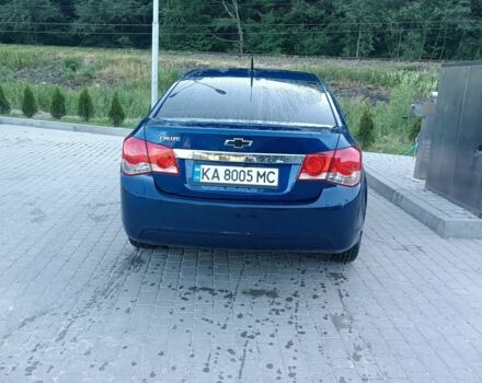 Синий Шевроле Круз, объемом двигателя 1.8 л и пробегом 300 тыс. км за 6500 $, фото 5 на Automoto.ua