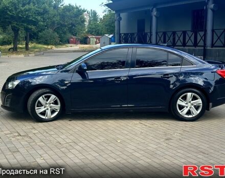 Синий Шевроле Круз, объемом двигателя 2 л и пробегом 148 тыс. км за 8000 $, фото 2 на Automoto.ua