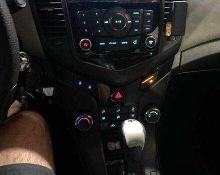 Синий Шевроле Круз, объемом двигателя 1.8 л и пробегом 330 тыс. км за 5800 $, фото 8 на Automoto.ua