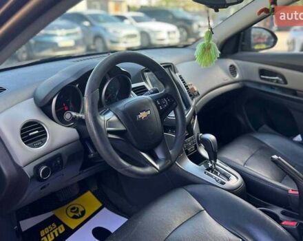 Синий Шевроле Круз, объемом двигателя 1.8 л и пробегом 125 тыс. км за 7500 $, фото 10 на Automoto.ua