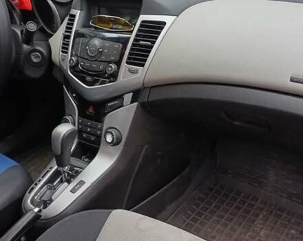 Синий Шевроле Круз, объемом двигателя 1.8 л и пробегом 198 тыс. км за 6500 $, фото 8 на Automoto.ua