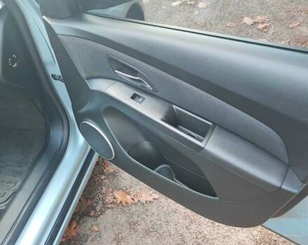 Синий Шевроле Круз, объемом двигателя 1.69 л и пробегом 212 тыс. км за 7500 $, фото 3 на Automoto.ua