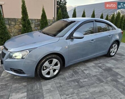 Шевроле Круз 2011 у Івано-Франківську на Automoto.ua Синій Шевроле Круз, об'ємом двигуна 2 л та пробігом 127 тис. км за 6950 $, фото 1 на Automoto.ua