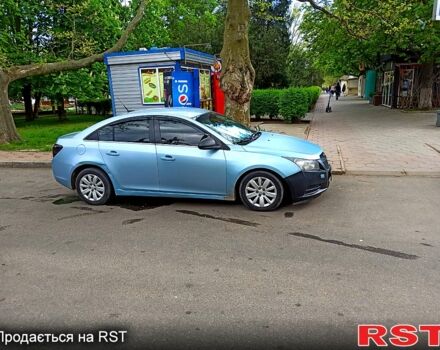 Синий Шевроле Круз, объемом двигателя 1.8 л и пробегом 333 тыс. км за 5000 $, фото 1 на Automoto.ua