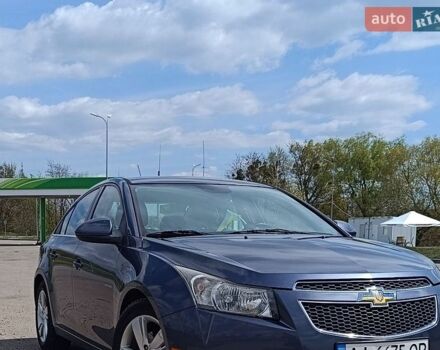 Синий Шевроле Круз, объемом двигателя 2 л и пробегом 166 тыс. км за 7600 $, фото 1 на Automoto.ua