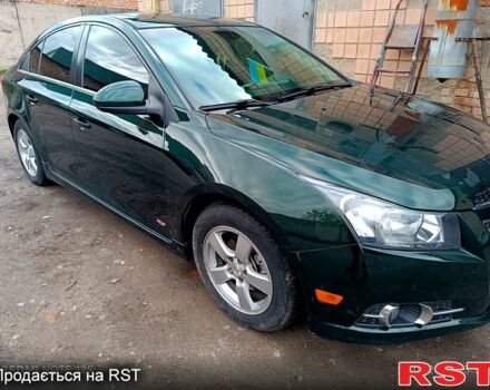 Зеленый Шевроле Круз, объемом двигателя 1.4 л и пробегом 177 тыс. км за 7500 $, фото 1 на Automoto.ua
