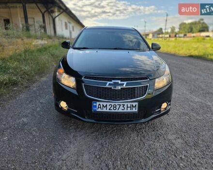 Зелений Шевроле Круз, об'ємом двигуна 1.36 л та пробігом 176 тис. км за 7500 $, фото 31 на Automoto.ua