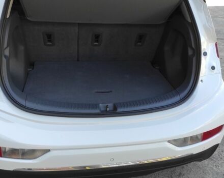 Белый Шевроле Другая, объемом двигателя 0 л и пробегом 90 тыс. км за 17000 $, фото 1 на Automoto.ua