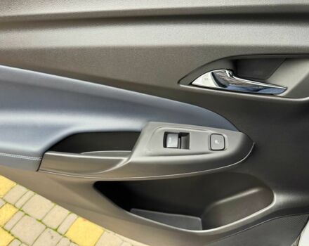 Білий Шевроле Інша, об'ємом двигуна 0 л та пробігом 18 тис. км за 22300 $, фото 16 на Automoto.ua