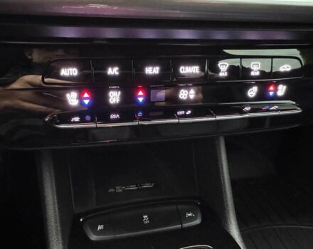 Білий Шевроле Інша, об'ємом двигуна 0 л та пробігом 18 тис. км за 22300 $, фото 9 на Automoto.ua