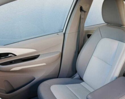 Белый Шевроле Другая, объемом двигателя 0 л и пробегом 50 тыс. км за 11000 $, фото 10 на Automoto.ua