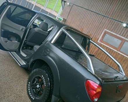 Черный Шевроле Другая, объемом двигателя 2.5 л и пробегом 235 тыс. км за 8000 $, фото 5 на Automoto.ua