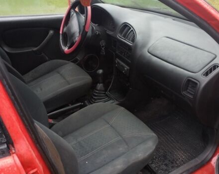 Красный Шевроле Другая, объемом двигателя 1.3 л и пробегом 234 тыс. км за 1100 $, фото 4 на Automoto.ua