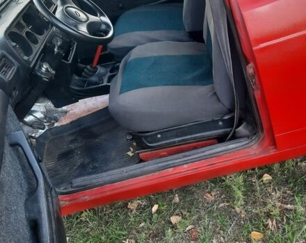 Красный Шевроле Другая, объемом двигателя 1 л и пробегом 999 тыс. км за 595 $, фото 5 на Automoto.ua