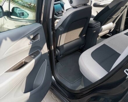 Серый Шевроле Другая, объемом двигателя 0 л и пробегом 60 тыс. км за 15900 $, фото 4 на Automoto.ua