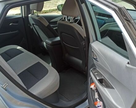 Серый Шевроле Другая, объемом двигателя 0 л и пробегом 114 тыс. км за 15000 $, фото 7 на Automoto.ua