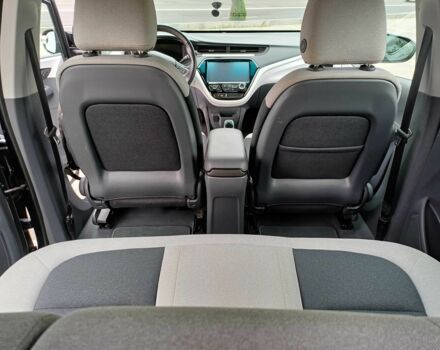 Серый Шевроле Другая, объемом двигателя 0 л и пробегом 110 тыс. км за 14400 $, фото 7 на Automoto.ua