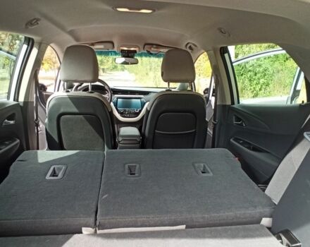 Серый Шевроле Другая, объемом двигателя 0 л и пробегом 114 тыс. км за 15000 $, фото 9 на Automoto.ua