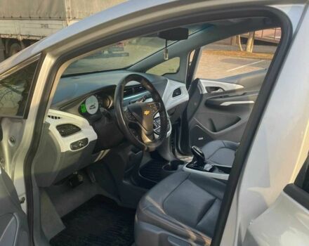 Серый Шевроле Другая, объемом двигателя 0 л и пробегом 68 тыс. км за 16000 $, фото 7 на Automoto.ua