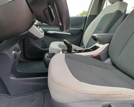 Серый Шевроле Другая, объемом двигателя 0 л и пробегом 110 тыс. км за 14400 $, фото 15 на Automoto.ua