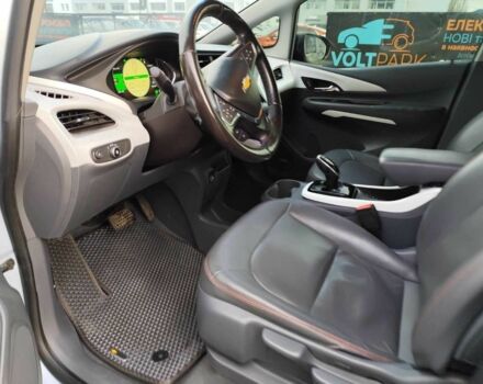 Сірий Шевроле Інша, об'ємом двигуна 0 л та пробігом 110 тис. км за 14444 $, фото 20 на Automoto.ua