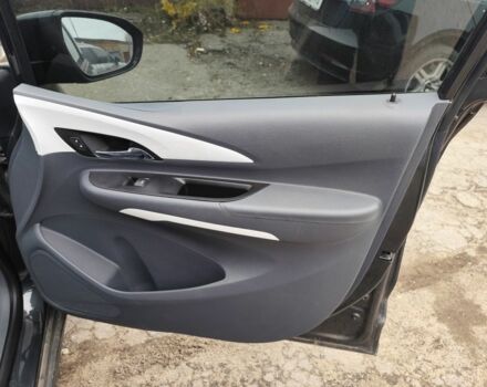 Серый Шевроле Другая, объемом двигателя 0 л и пробегом 185 тыс. км за 14000 $, фото 16 на Automoto.ua