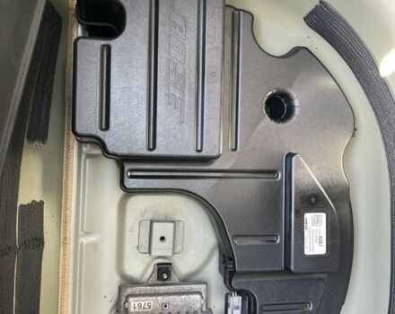 Серый Шевроле Другая, объемом двигателя 0 л и пробегом 24 тыс. км за 19499 $, фото 17 на Automoto.ua