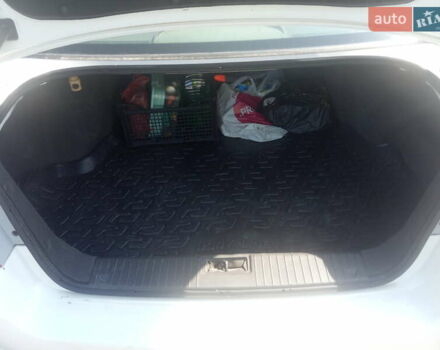 Белый Шевроле Эпика, объемом двигателя 1.99 л и пробегом 183 тыс. км за 4500 $, фото 16 на Automoto.ua