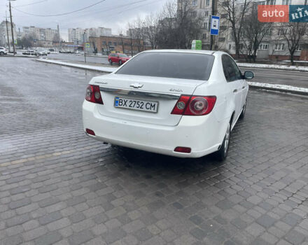 Белый Шевроле Эпика, объемом двигателя 2.5 л и пробегом 230 тыс. км за 4300 $, фото 7 на Automoto.ua