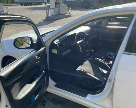 Белый Шевроле Эпика, объемом двигателя 2 л и пробегом 99 тыс. км за 6400 $, фото 7 на Automoto.ua