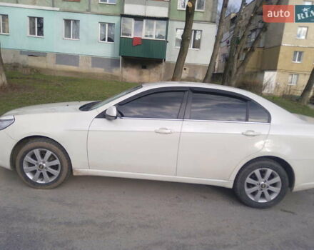 Белый Шевроле Эпика, объемом двигателя 1.99 л и пробегом 180 тыс. км за 4200 $, фото 4 на Automoto.ua