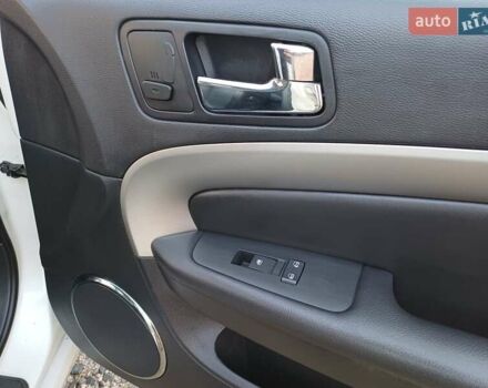 Білий Шевроле Епіка, об'ємом двигуна 2.5 л та пробігом 210 тис. км за 6000 $, фото 15 на Automoto.ua