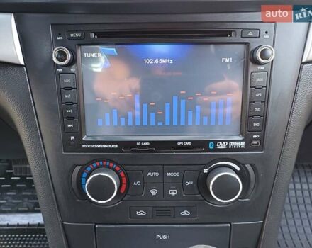 Білий Шевроле Епіка, об'ємом двигуна 2.5 л та пробігом 210 тис. км за 6000 $, фото 18 на Automoto.ua