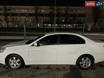 Білий Шевроле Епіка, об'ємом двигуна 2 л та пробігом 104 тис. км за 4500 $, фото 1 на Automoto.ua