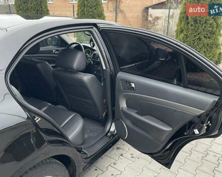 Черный Шевроле Эпика, объемом двигателя 2 л и пробегом 228 тыс. км за 5800 $, фото 18 на Automoto.ua