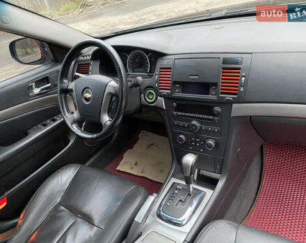 Чорний Шевроле Епіка, об'ємом двигуна 2.49 л та пробігом 235 тис. км за 4400 $, фото 20 на Automoto.ua