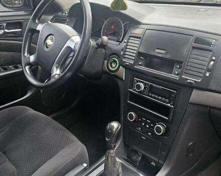 Черный Шевроле Эпика, объемом двигателя 2.49 л и пробегом 200 тыс. км за 3000 $, фото 10 на Automoto.ua