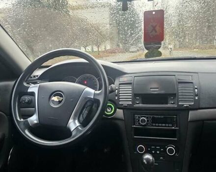 Черный Шевроле Эпика, объемом двигателя 2.49 л и пробегом 200 тыс. км за 3000 $, фото 2 на Automoto.ua