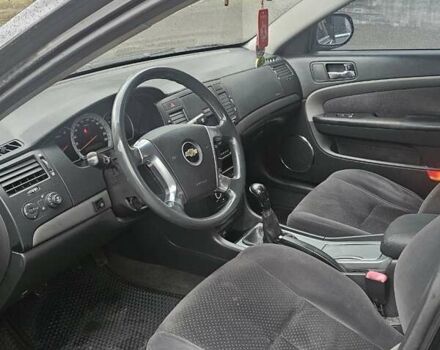 Черный Шевроле Эпика, объемом двигателя 2.49 л и пробегом 200 тыс. км за 3000 $, фото 6 на Automoto.ua