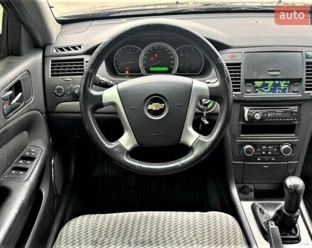 Чорний Шевроле Епіка, об'ємом двигуна 2 л та пробігом 110 тис. км за 5790 $, фото 13 на Automoto.ua