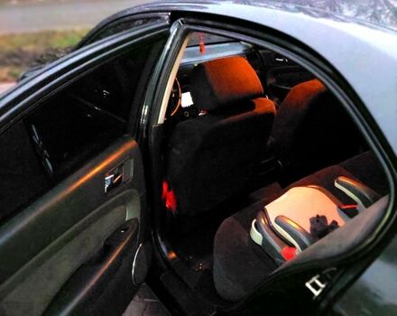 Чорний Шевроле Епіка, об'ємом двигуна 2 л та пробігом 307 тис. км за 4700 $, фото 5 на Automoto.ua