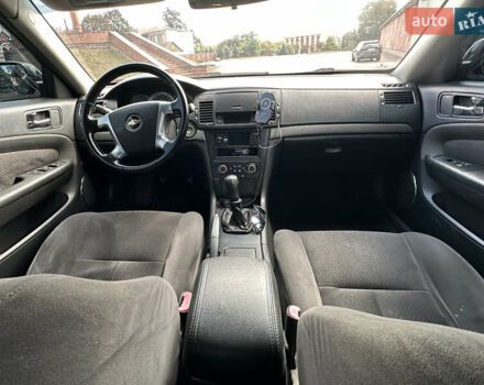 Черный Шевроле Эпика, объемом двигателя 2 л и пробегом 230 тыс. км за 4700 $, фото 25 на Automoto.ua