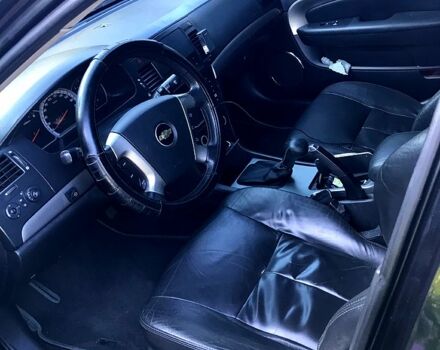 Черный Шевроле Эпика, объемом двигателя 2 л и пробегом 300 тыс. км за 5600 $, фото 2 на Automoto.ua