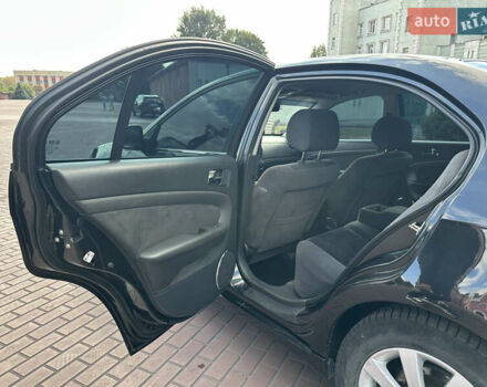 Черный Шевроле Эпика, объемом двигателя 2 л и пробегом 230 тыс. км за 4700 $, фото 19 на Automoto.ua