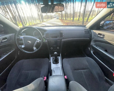 Черный Шевроле Эпика, объемом двигателя 2 л и пробегом 190 тыс. км за 4950 $, фото 51 на Automoto.ua