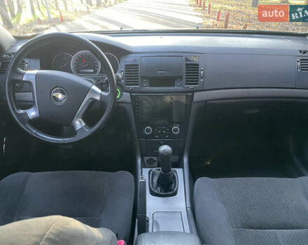 Черный Шевроле Эпика, объемом двигателя 2 л и пробегом 190 тыс. км за 4950 $, фото 48 на Automoto.ua