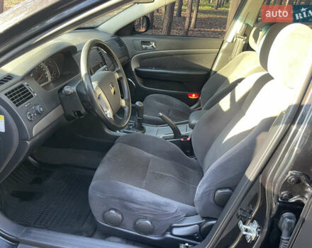 Черный Шевроле Эпика, объемом двигателя 2 л и пробегом 190 тыс. км за 4950 $, фото 36 на Automoto.ua