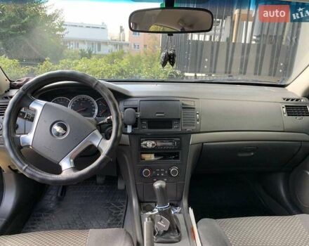 Чорний Шевроле Епіка, об'ємом двигуна 2 л та пробігом 148 тис. км за 4900 $, фото 1 на Automoto.ua