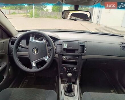 Черный Шевроле Эпика, объемом двигателя 1.99 л и пробегом 162 тыс. км за 5299 $, фото 16 на Automoto.ua